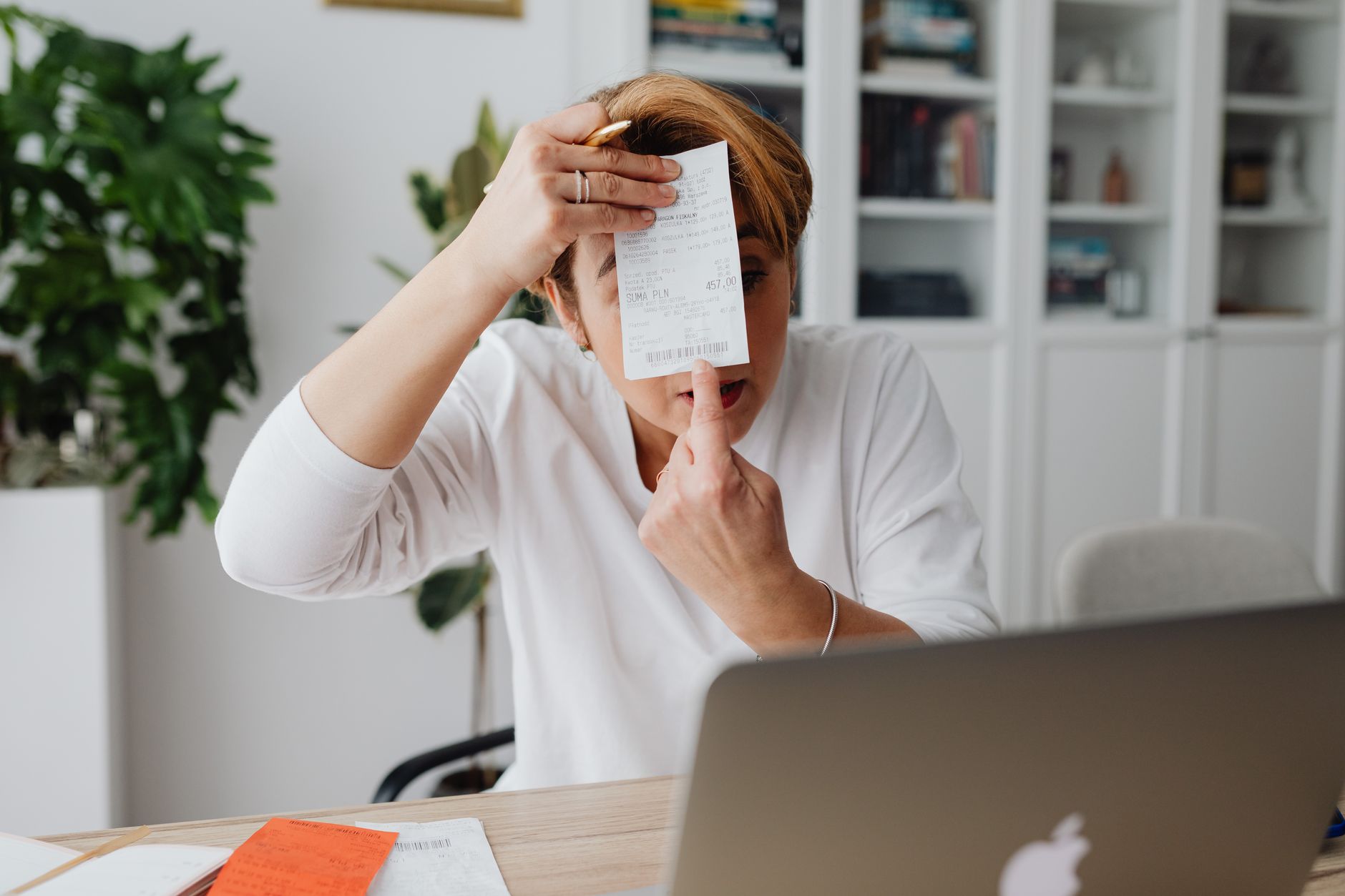 Créer une première facture conforme aux exigences québécoises : le modèle à suivre